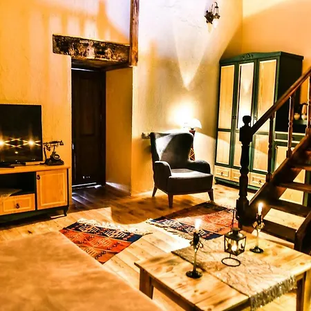 Akhan Kervansaray Eskihisar