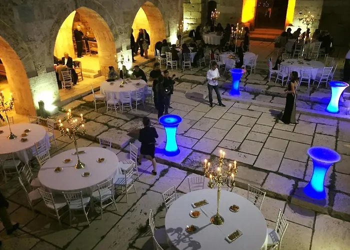 Akhan Kervansaray * Eskihisar