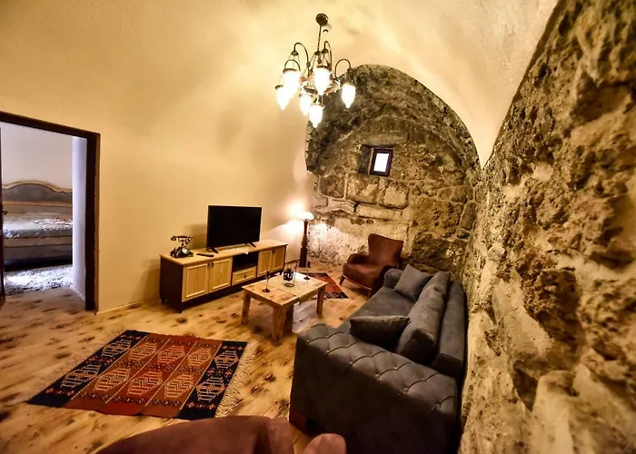 Akhan Kervansaray Hotel *